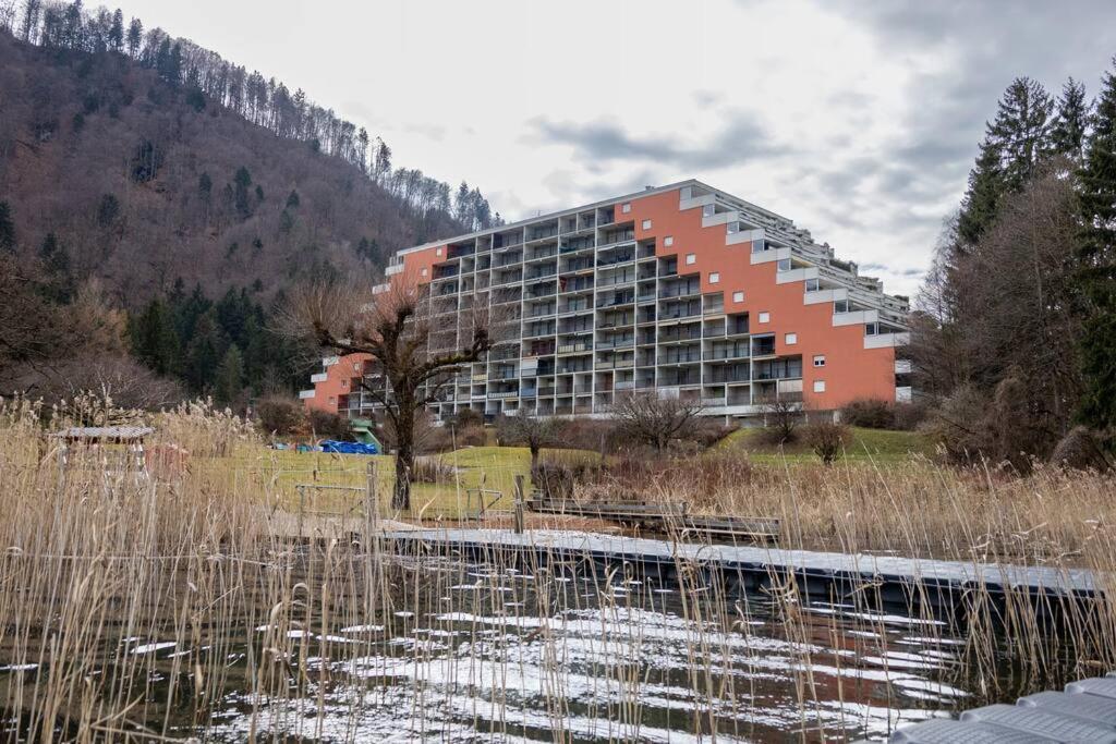Apartment Am Ossiachersee Mit Eigenem Seezugang Landskron Exterior foto